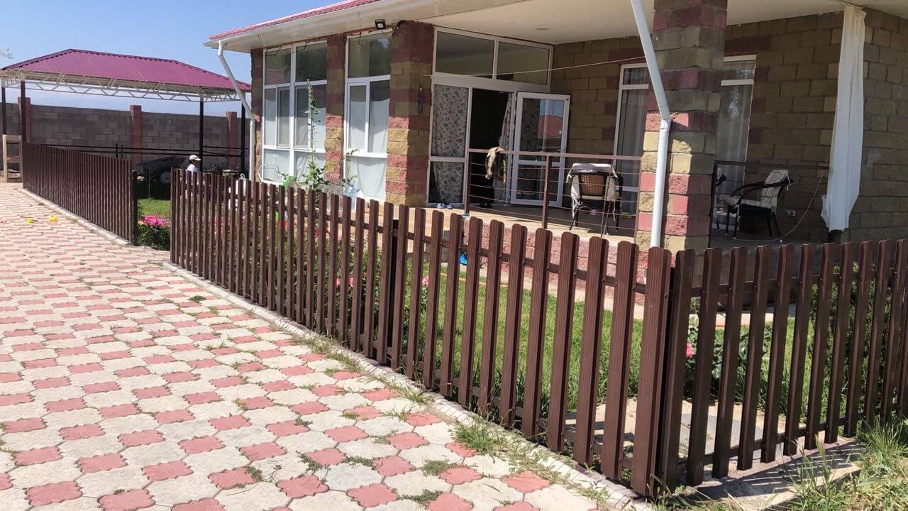 забор из штакетника шоколад фото1 в Тосно