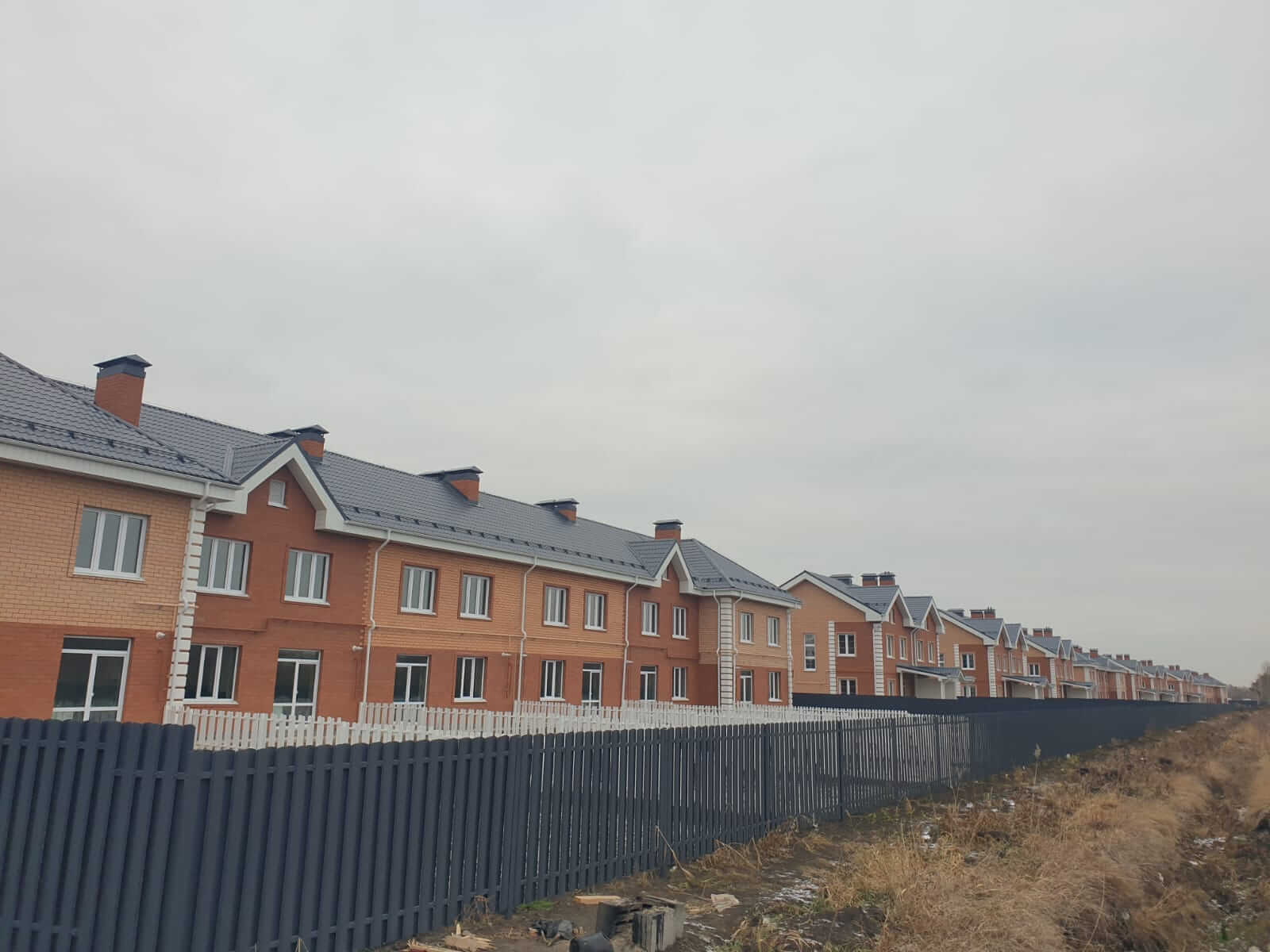 Забор из штакетника 230м Серый Графит фото5 в Тосно