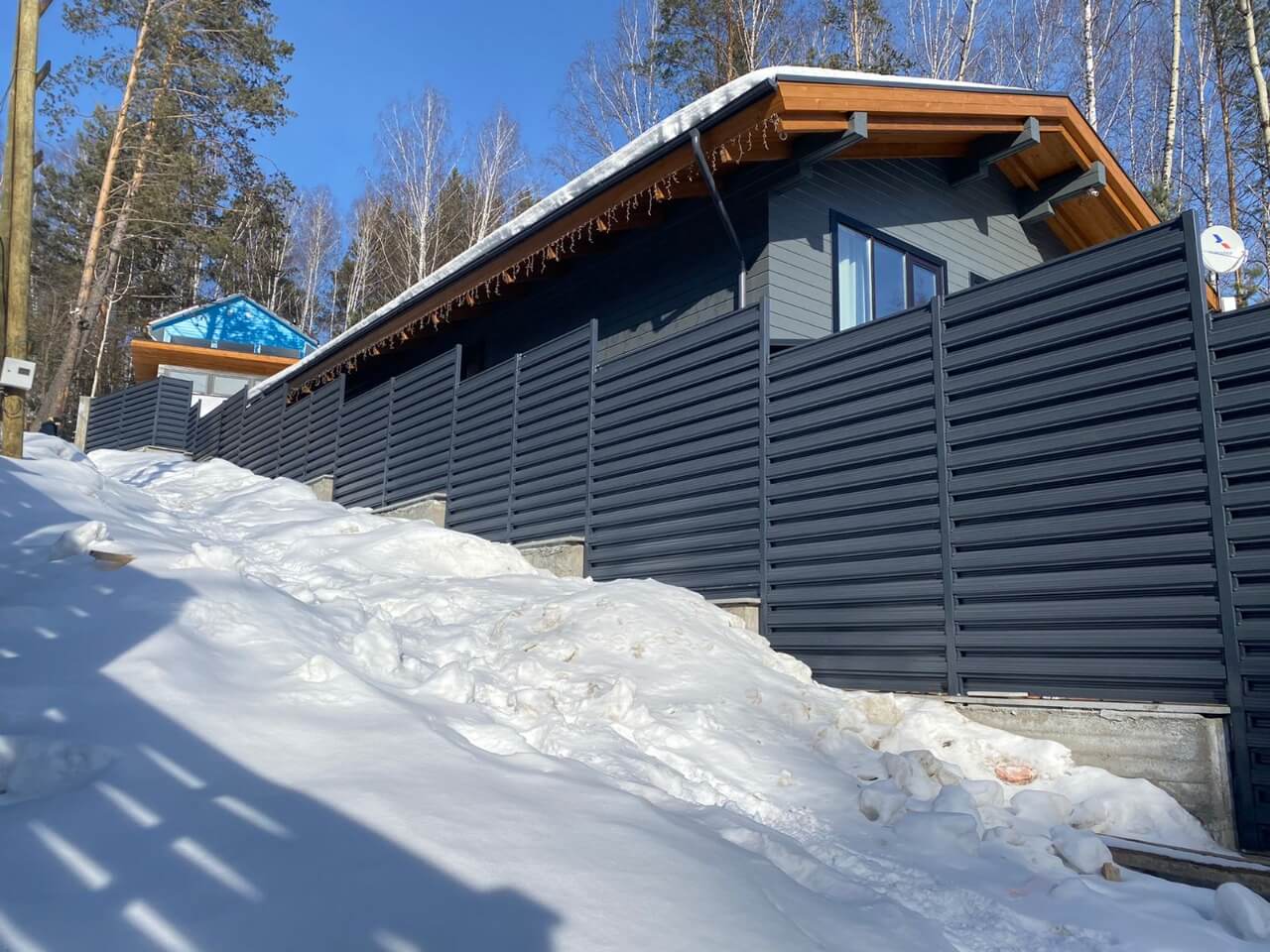 забор из штакетника 130м ral7024/7024 серый графит фото7 в Тосно