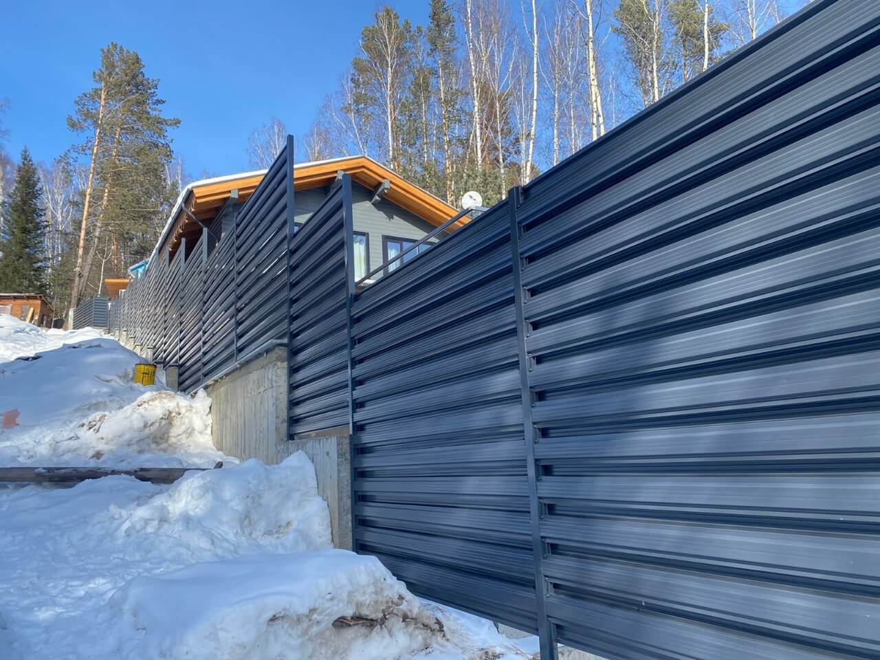 забор из штакетника 130м ral7024/7024 серый графит фото5 в Тосно