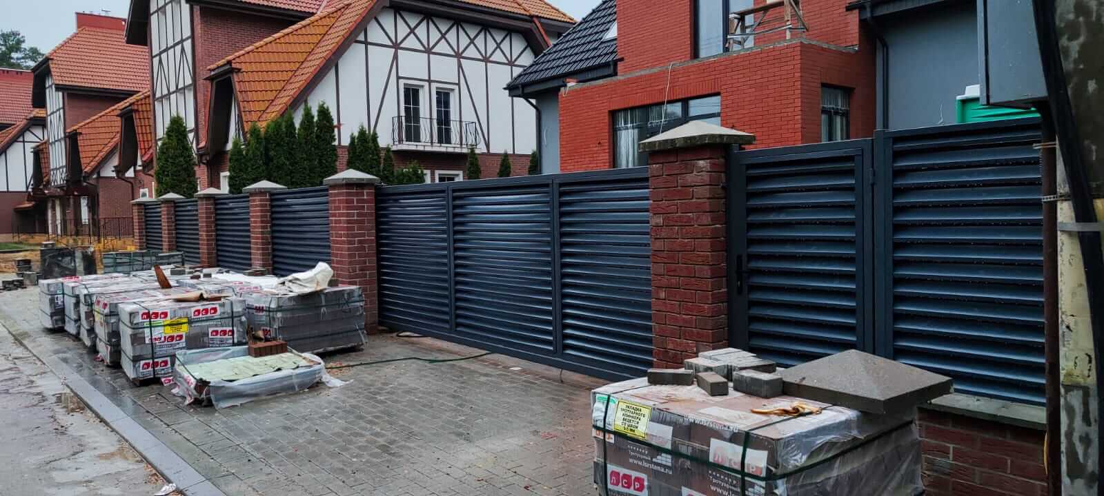 забор-жалюзи с ламелями эко-z ral7024 серый графит фото17 в Тосно