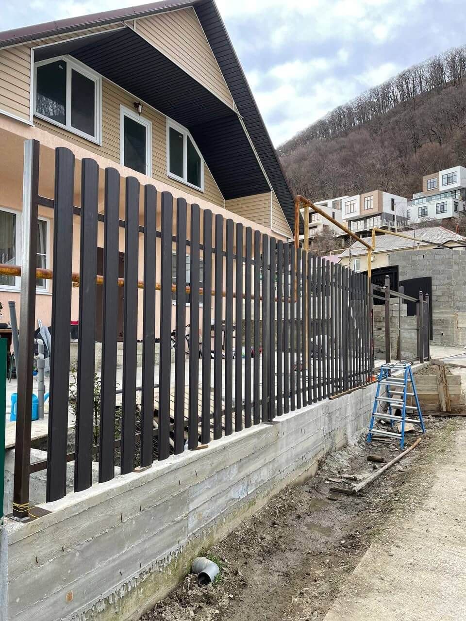 Забор из штакетника 35м RAL8019 Темный Шоколад МАТТЕ в Тосно