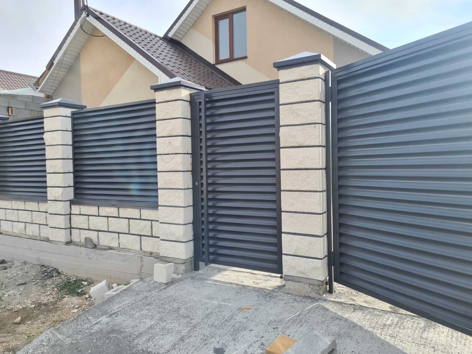 Забор из ламелей Еврожалюзи 38м RAL7024/7024 Серый Графит двусторонний фото 1 в Тосно