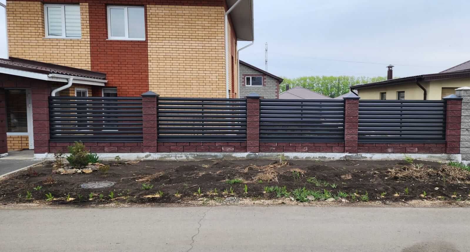 Забор-ранчо из штакетника 21м RAL7024/7024 Серый Графит МАТТЕ фото 8 в Тосно