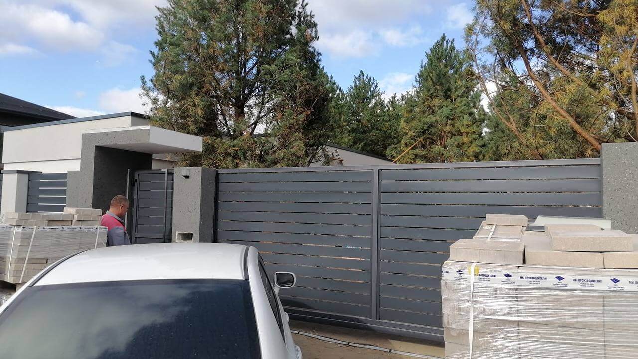 Забор-ранчо из металлопланкена 36м RAL7024 Серый Графит фото 3 в Тосно