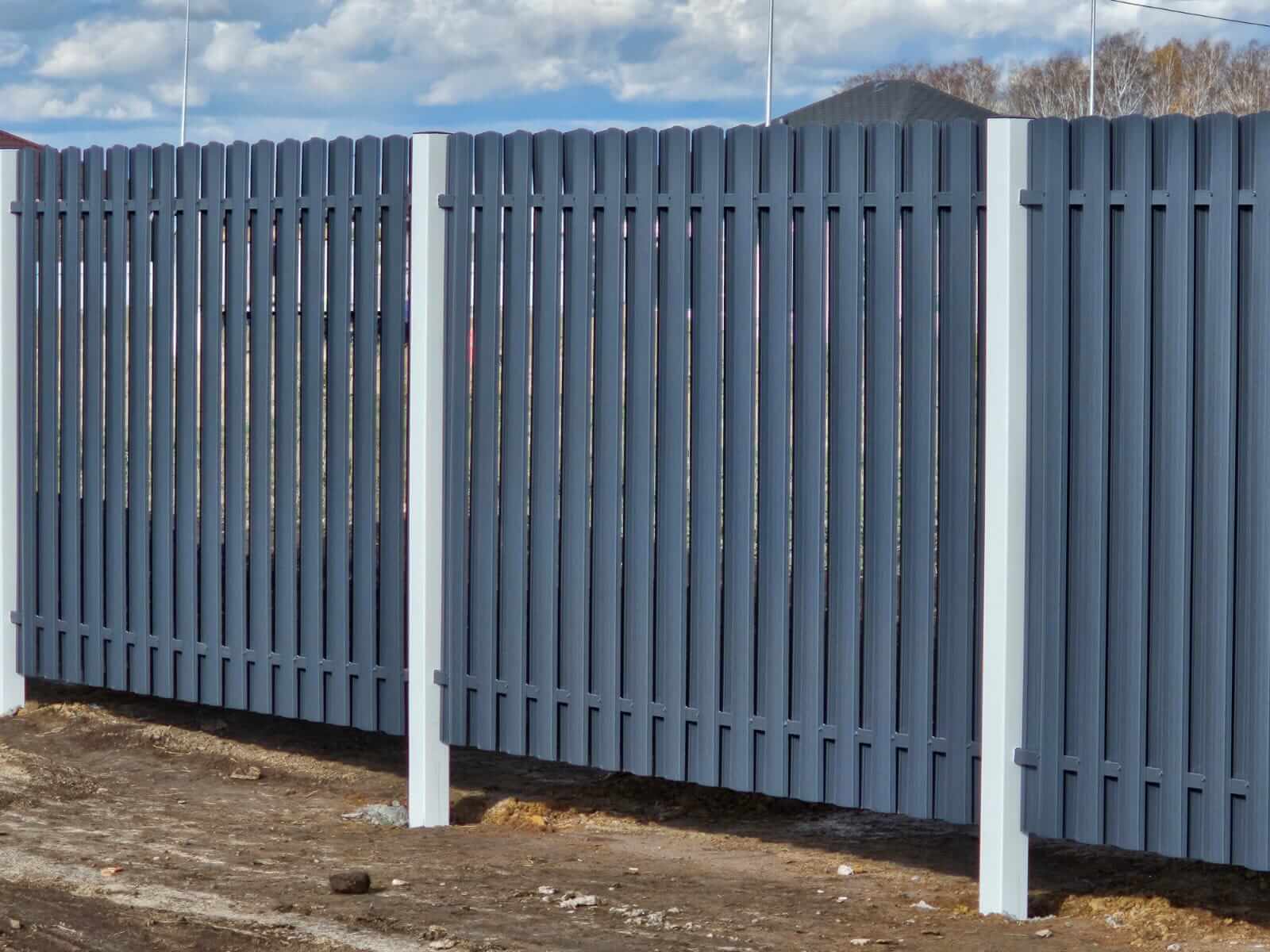 Забор из евроштакетника 234м RAL7024/7024 Серый Графит двусторонний фото 1 в Тосно