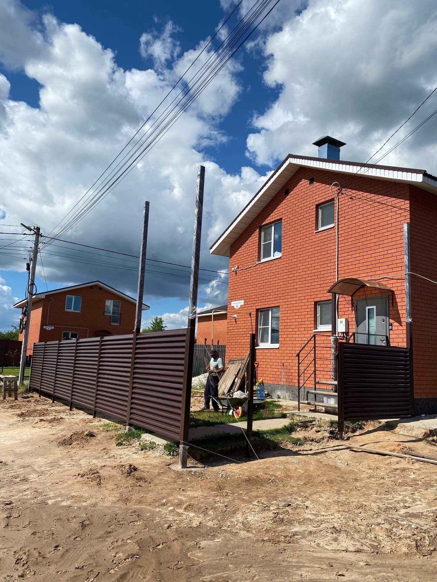 Забор-жалюзи из ламелей еврожалюзи 14м RAL8017 Шоколад фото 1 в Тосно