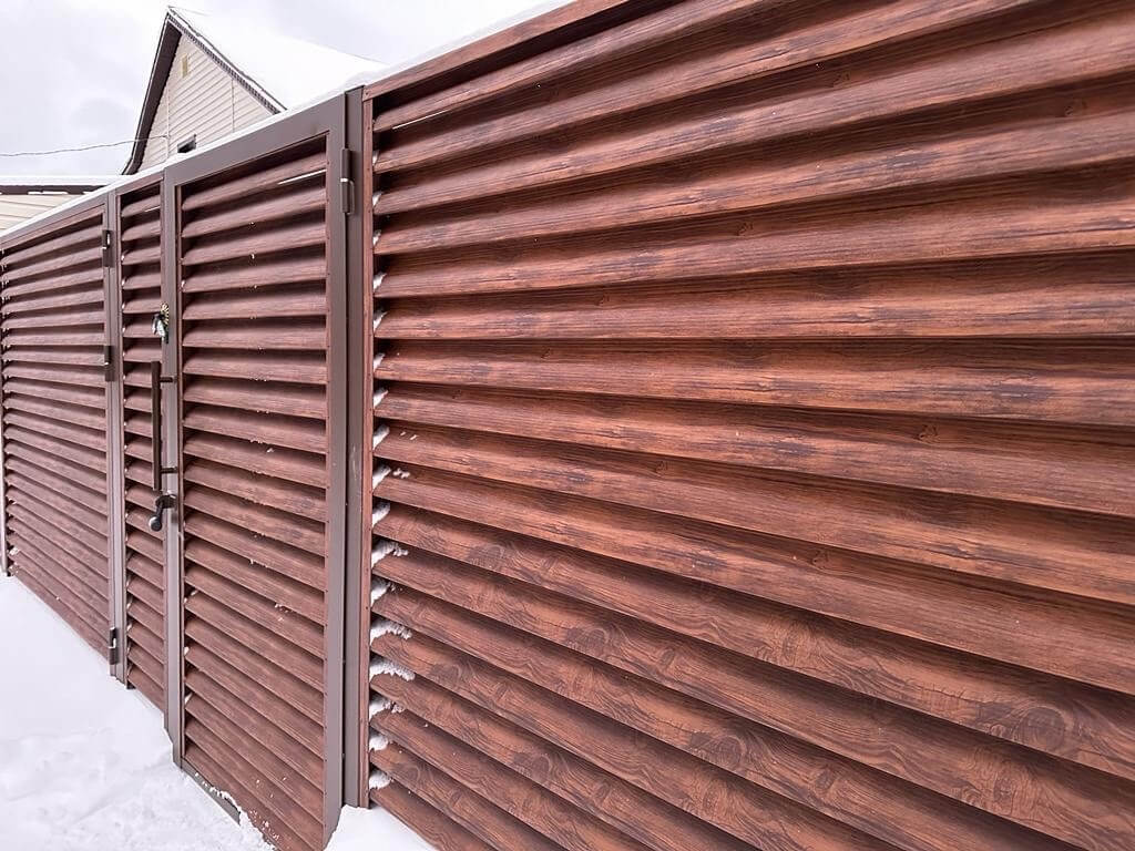 Забор-жалюзи из ламелей еврожалюзи 43м Каштан Printech фото 1 в Тосно