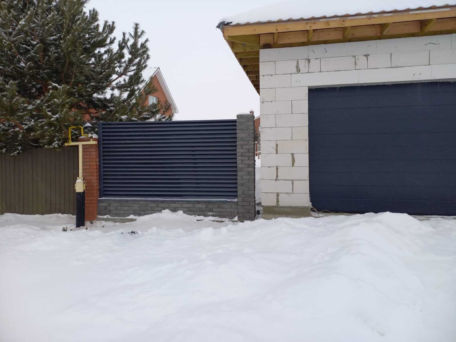 Забор из ламелей еврожалюзи 41м RAL7024/7024 Серый Графит двусторонний фото 1 в Тосно