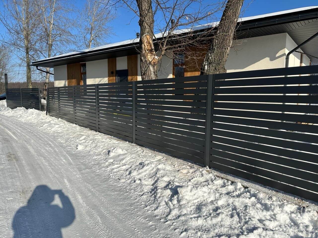 Забор-ранчо из металлопланкена 37м RAL7024 Серый Графит фото 1 в Тосно