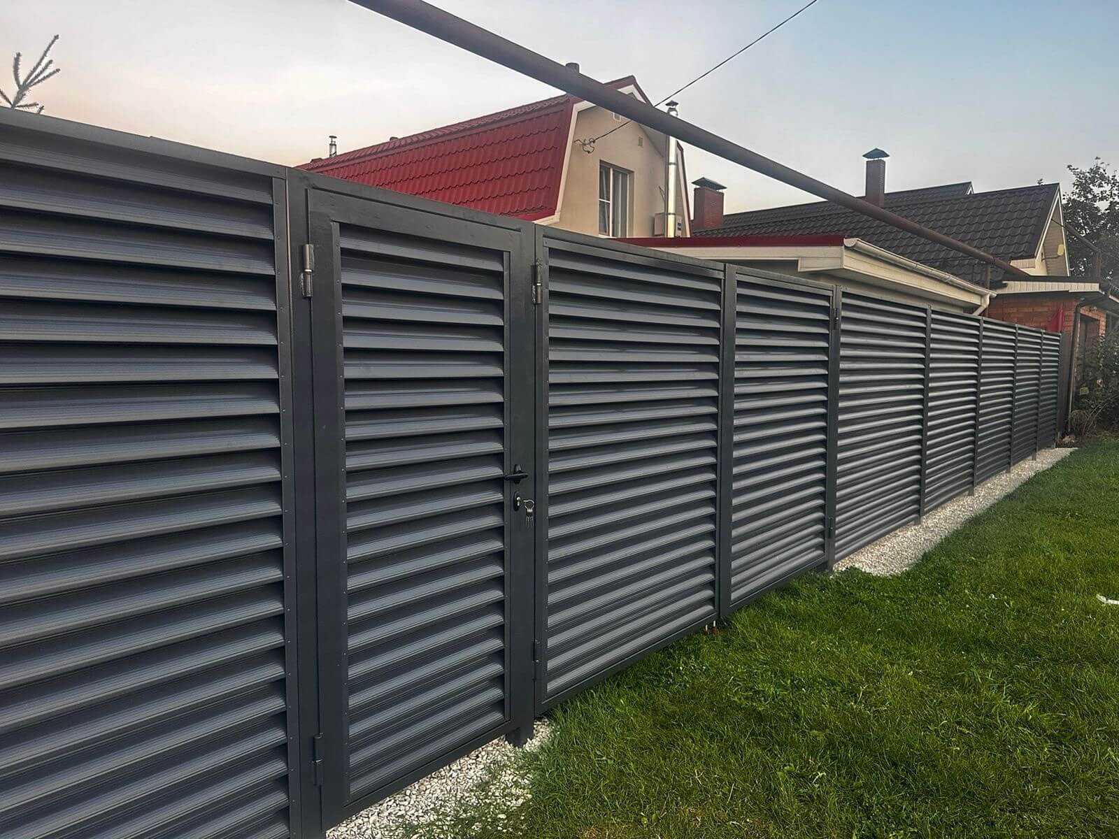 Забор из ламелей Еврожалюзи 26м RAL7024/7024 Серый Графит двусторонний фото 1 в Тосно