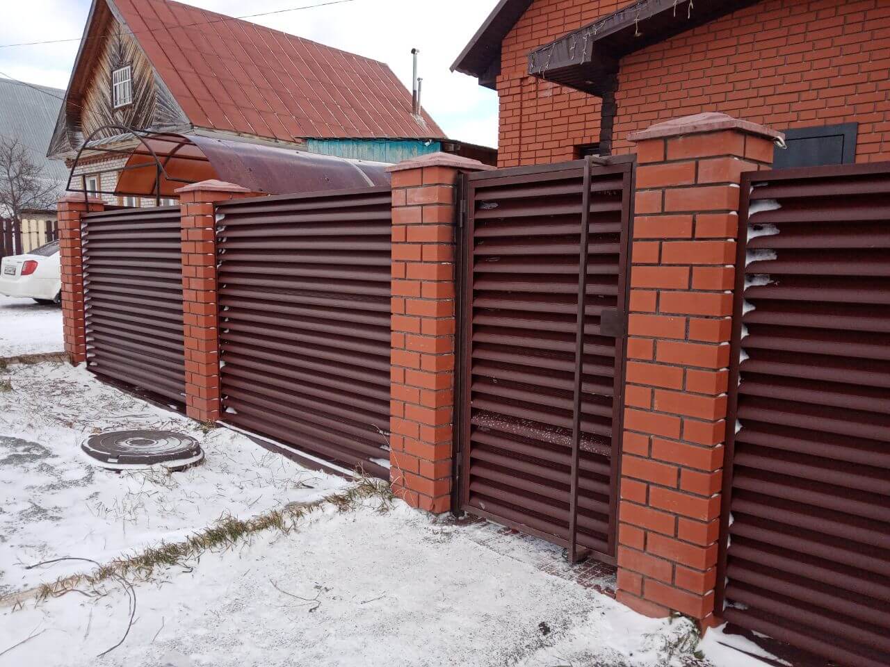 Забор из ламелей еврожалюзи 12м RAL8017/8017 Шоколад двусторонний МАТТЕ фото 2 в Тосно