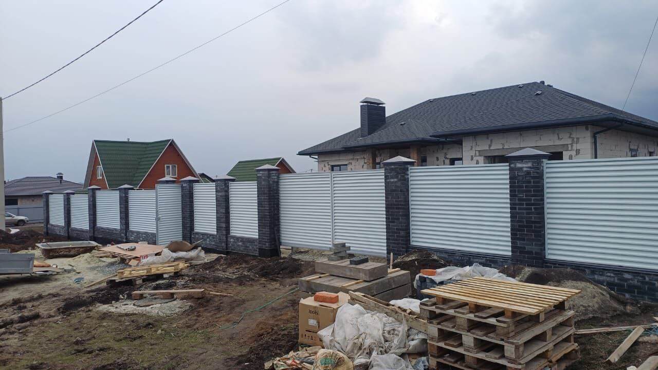Забор-жалюзи из ламелей ЭКО-Z 94м RAL9003/9003 Белый двусторонний фото 2 в Тосно
