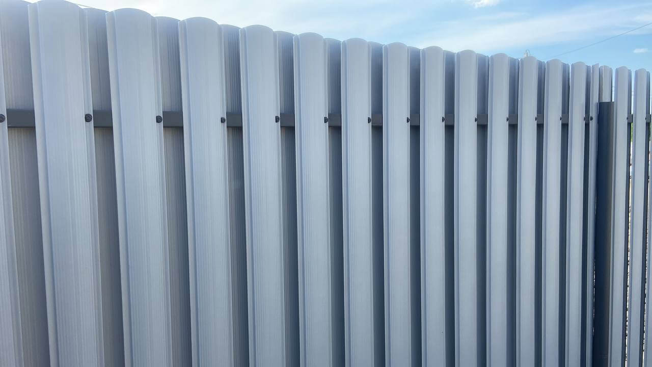 Забор из евроштакетника 16м RAL7024 Серый Графит фото 4 в Тосно