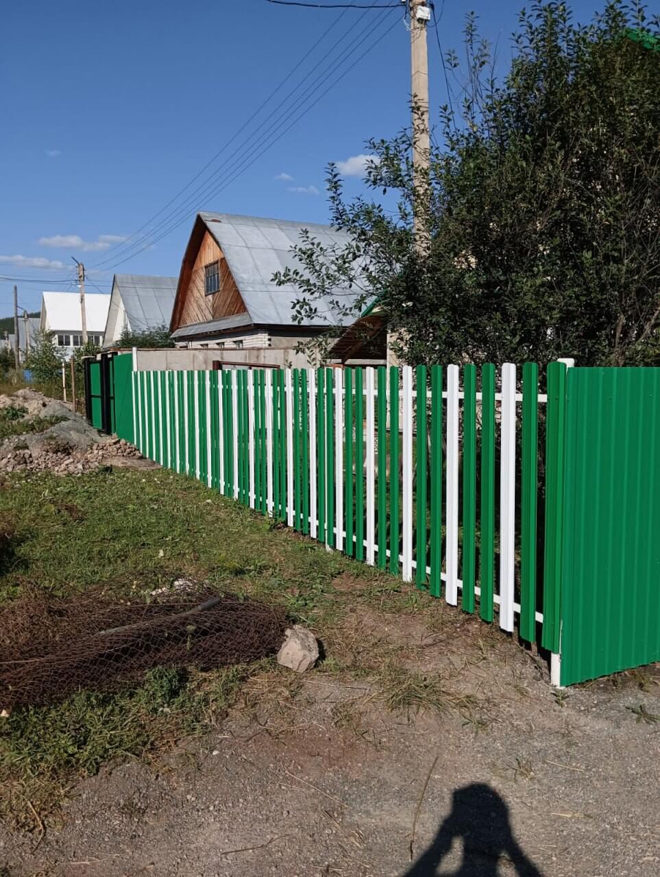Забор из евроштакетника 10м RAL9003 Белый, RAL6029 Зеленая Мята в Тосно