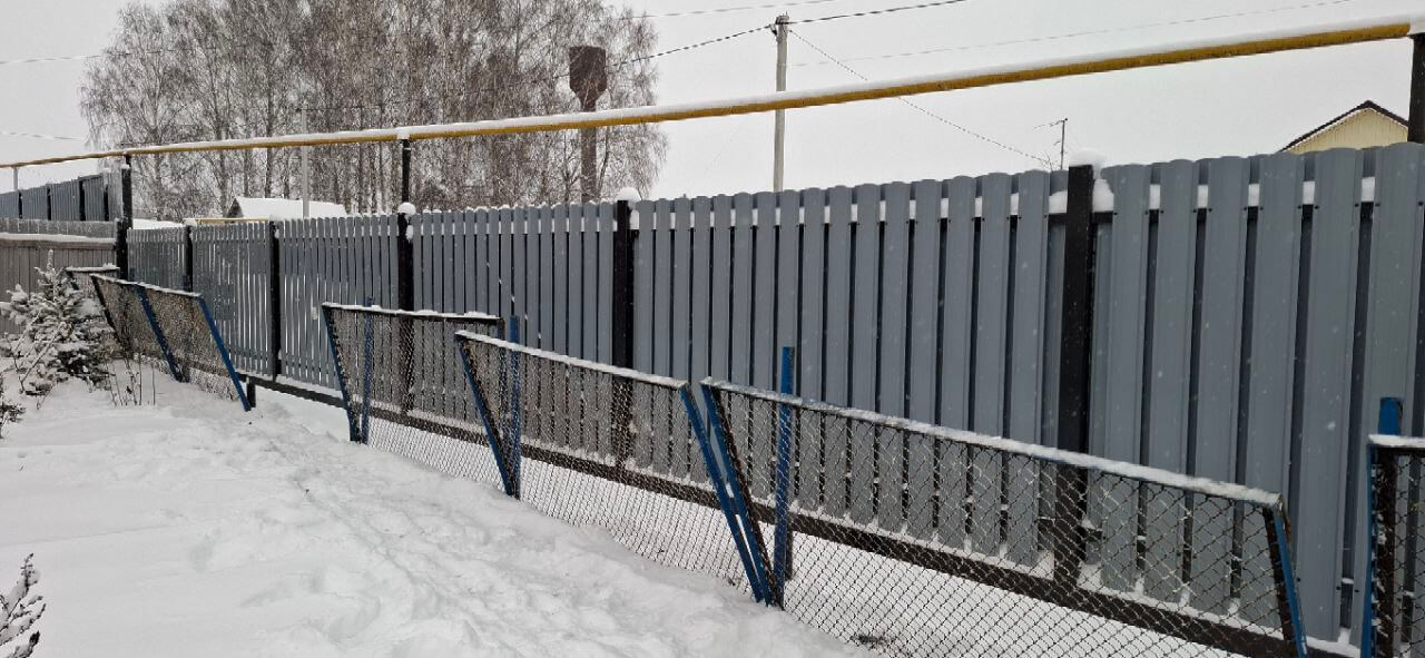 Забор из евроштакетника 27м RAL7024 Серый Графит МАТТЕ фото 5 в Тосно