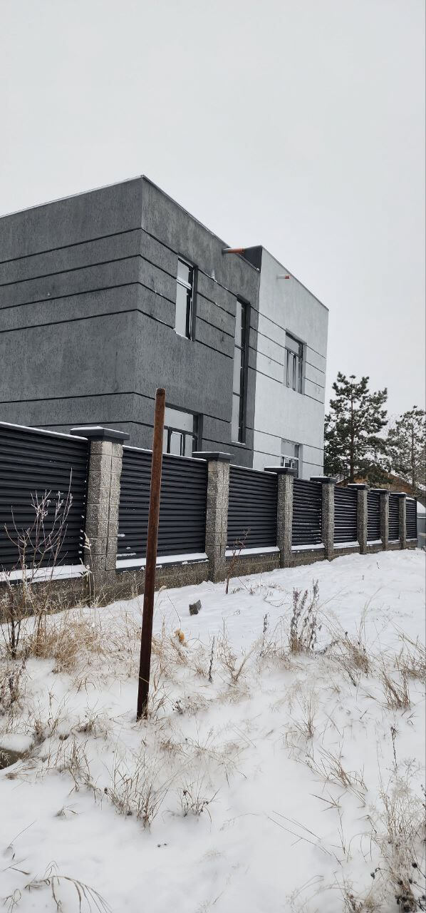 Забор-жалюзи из ламелей ЭКО-Z 66м RAL9005/9005 Черный двусторонний МАТТЕ фото 1 в Тосно