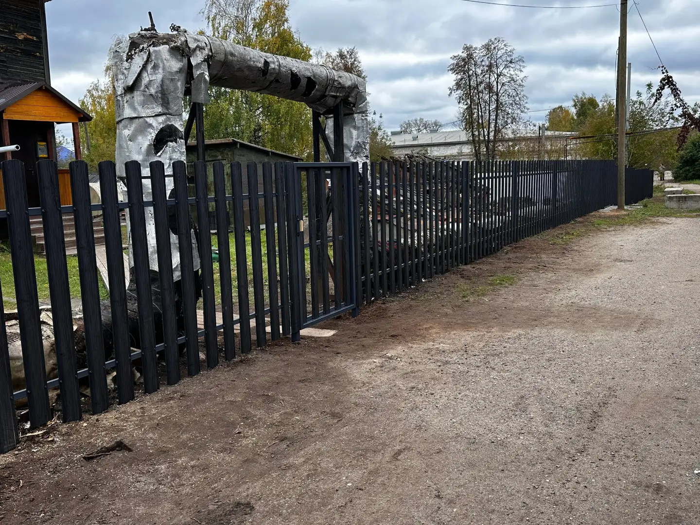 Забор из евроштакетника 63м Черное Дерево 3D Принтек фото 5 в Тосно