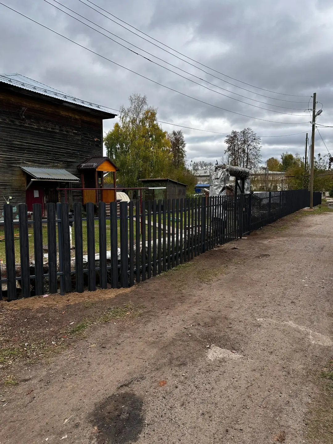 Забор из евроштакетника 63м Черное Дерево 3D Принтек фото 3 в Тосно
